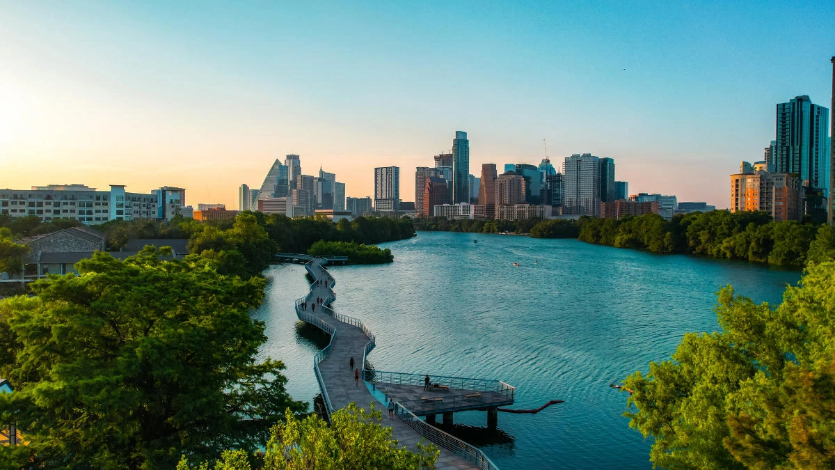 lady bird lake hike & bike trail