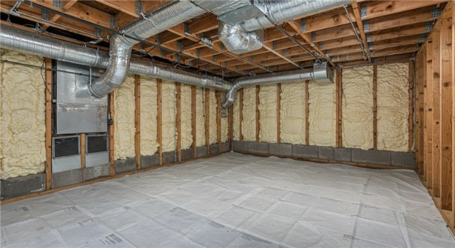 which crawlspace ventilation practices pair best with insulation in hyde park tx